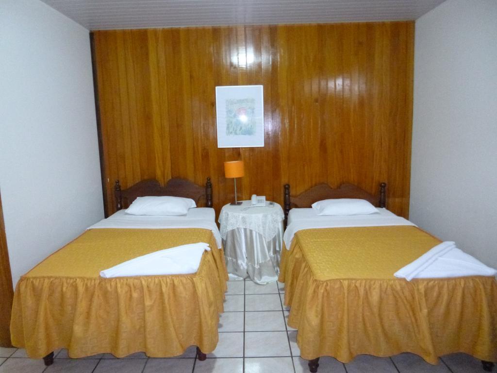 金塔酒店 马尔多纳多港 客房 照片